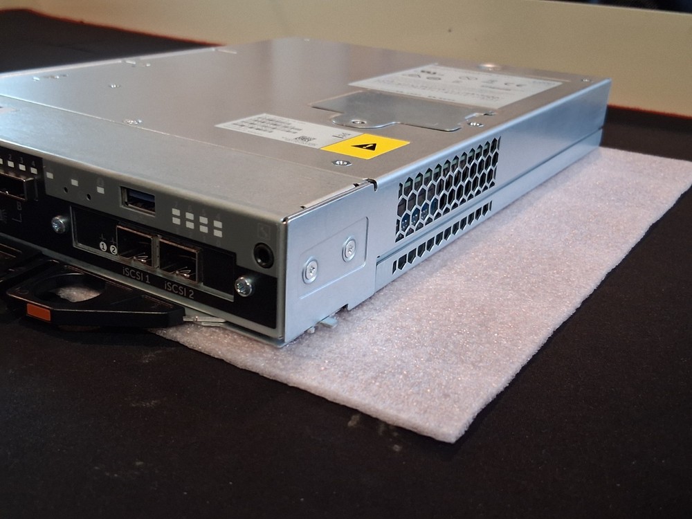 DELL 10G-iSCSI-2 Storage Controller / E15M E15M001 / 0998162-22