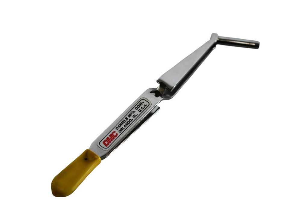 DMC Tools Daniels DAK83-12 Extraction, Removal & Insertion Tools Installing Plie