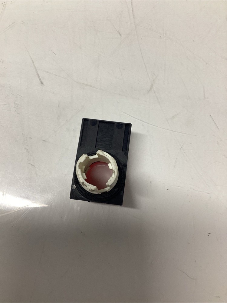 Red Pilot Indicator Light — Panel Mount Industrial Signal Lamp (no part #) N-932