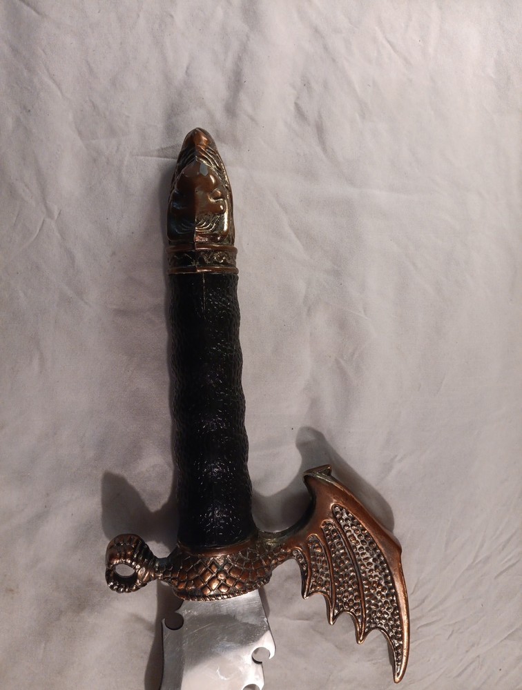 21" Flying Dragon Serrated Rippled Fantasy Dagger