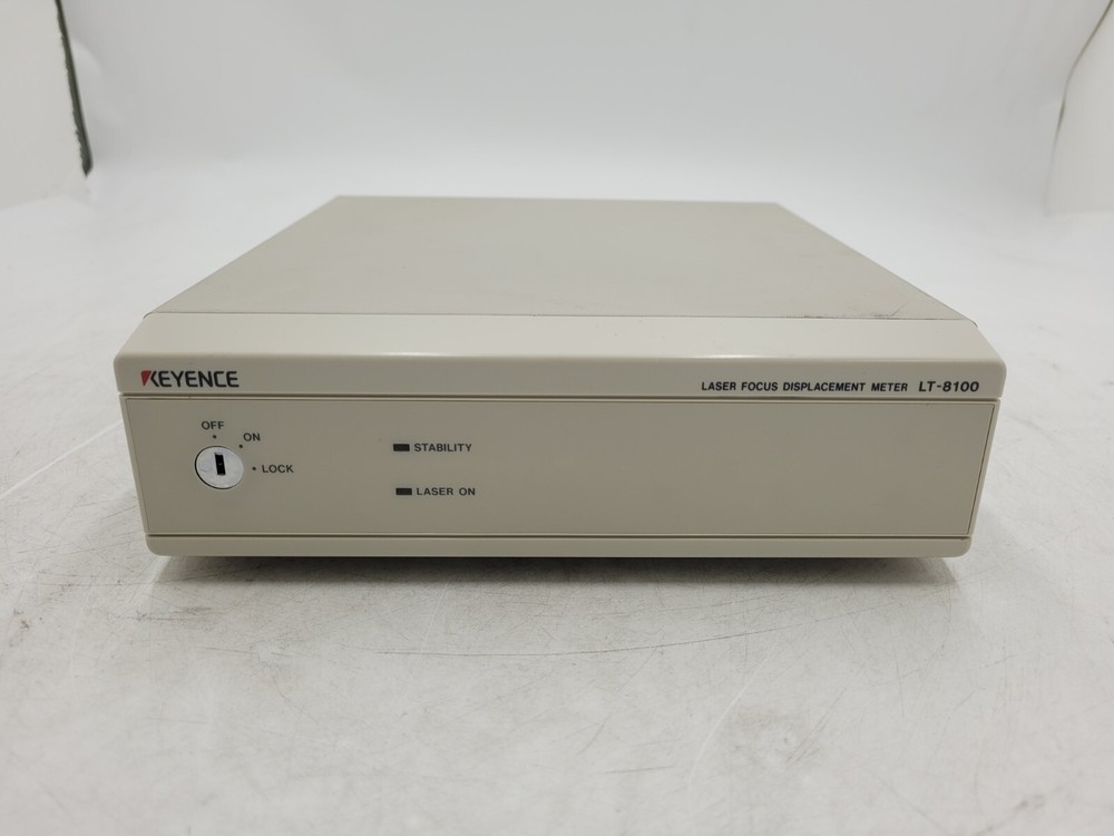 KEYENCE LT-8100 LASER FOCUS DISPLACEMENT METER Excellent Condition
