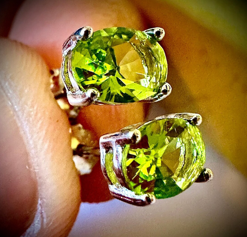 Natural Oval Cut Peridot Stud Earrings 925 Silver Peridot Studs Anniversary Gift