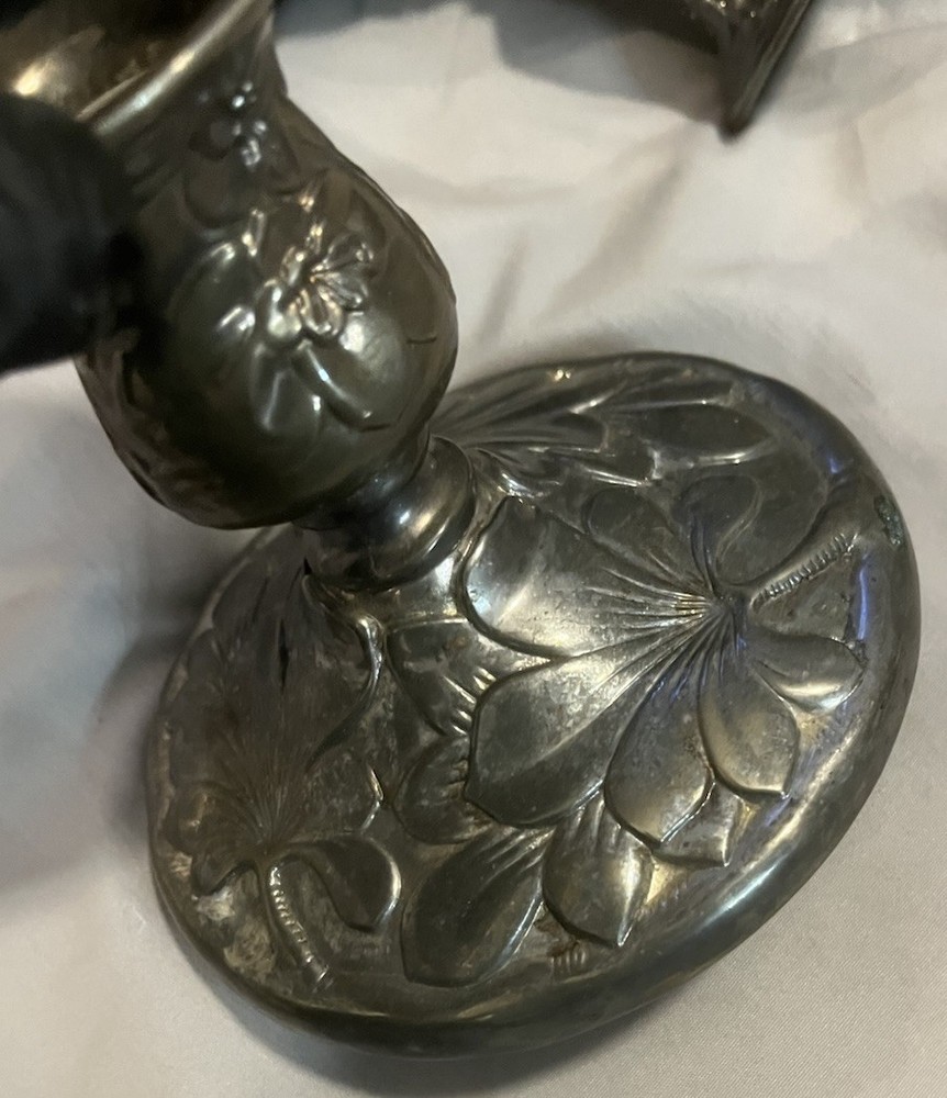 Qty: 2 Vintage 1994 International Candlestick Silver Company Floral Leaf Wedding