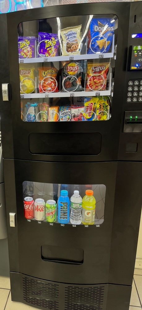 Seaga Snackmart SM 2300 Compact Combination Vending Machine