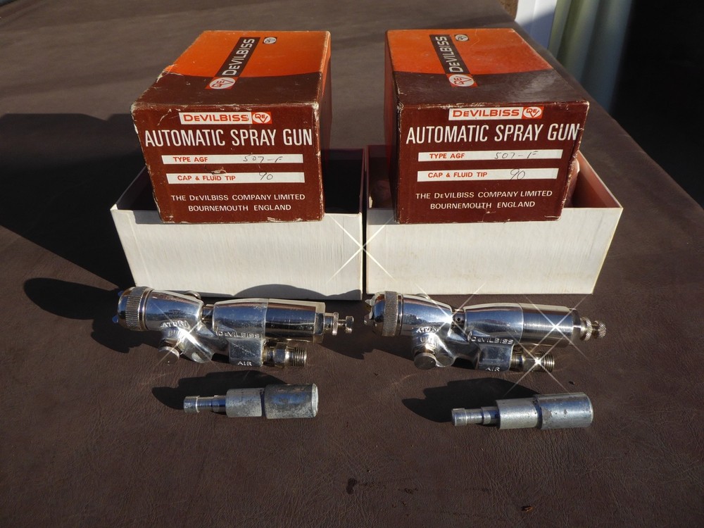 Two Vintage DeVilbiss Automatic Spray Guns (507-F) & Pot