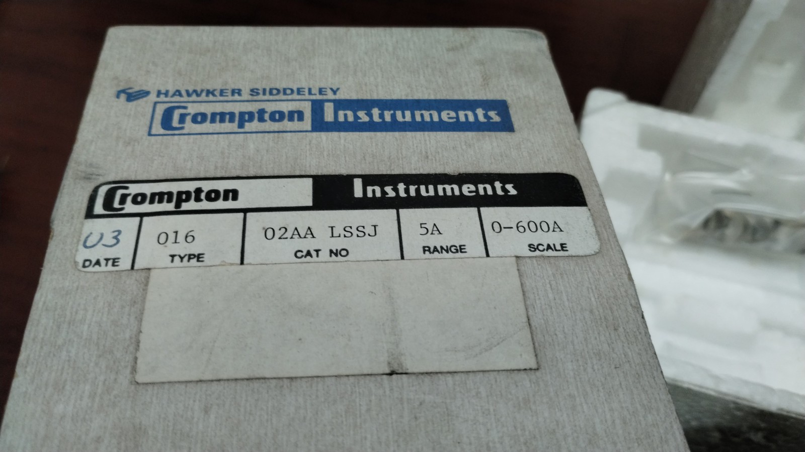 Crompton Instruments 01602AALSSJ 0-600A Ammeter 3.5" Face 2-5/8 Hole size Marine