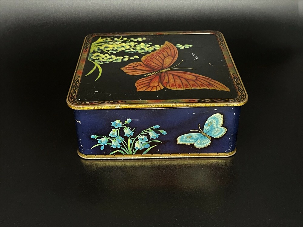 Macfarlane Lang - Butterfly Biscuit Tin 1929