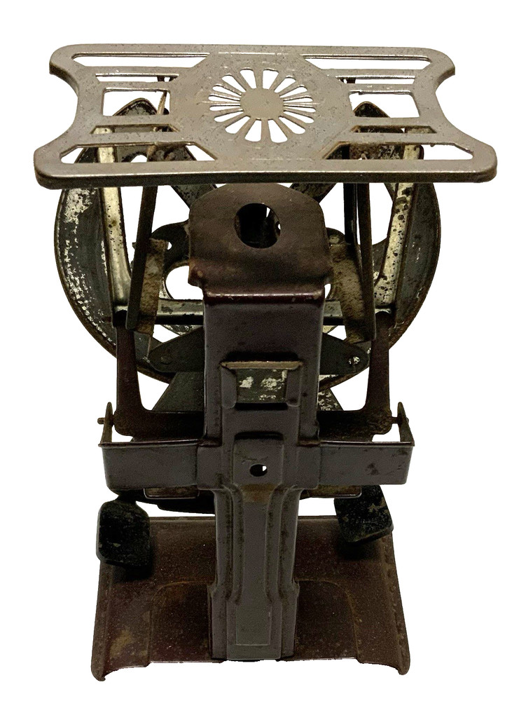 Old Bilateral Weighing Scale