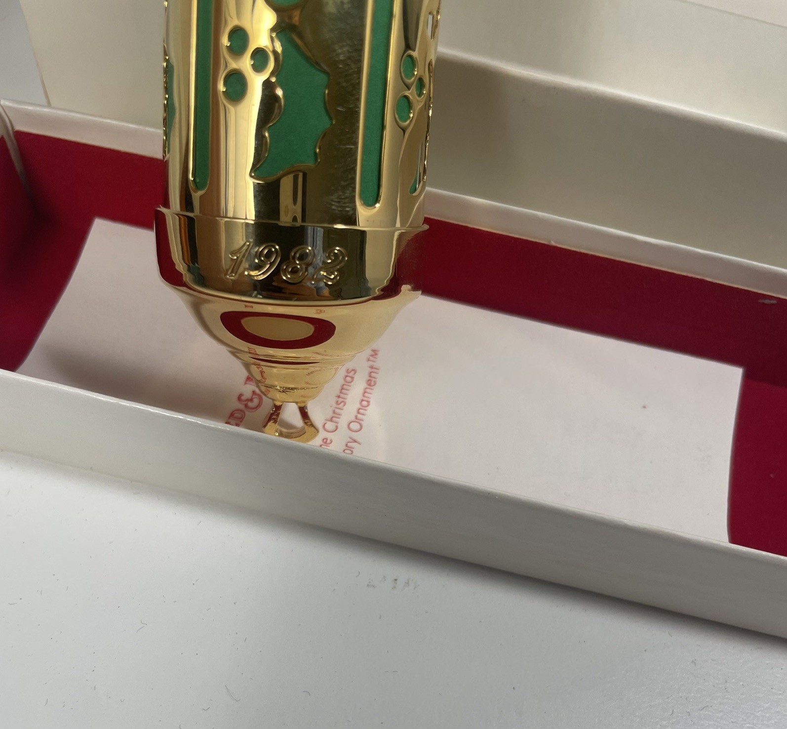 Vintage REED & BARTON Christmas memory ornament Gold-Plated Time Capsule 1982