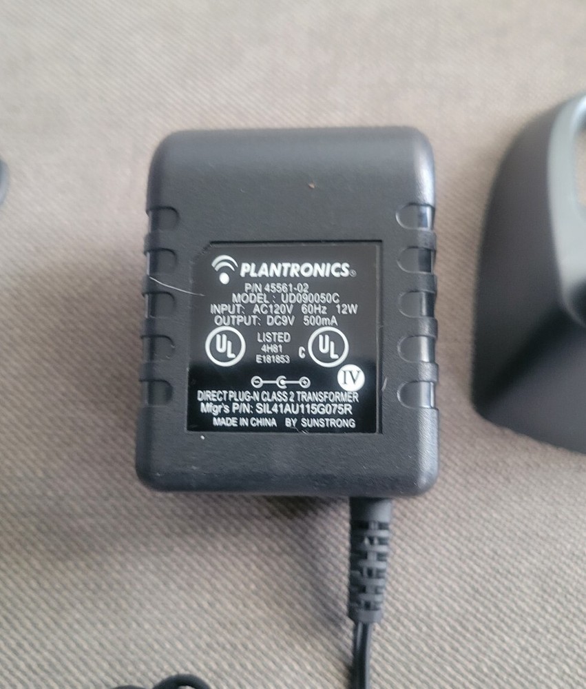 PLANTRONICS CS50 Wireless Office Headset System w/AC Adapter/Ear Bud