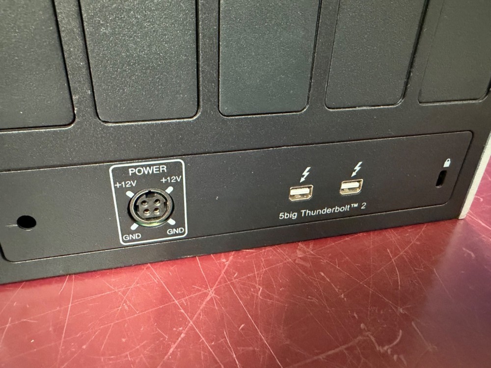 AS IS UNTESTED LaCie 5big 5-Bay Thunderbolt 2 RAID Array 5 - NO HDD