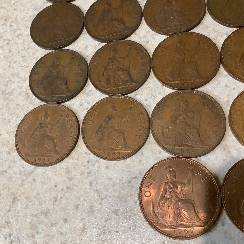 Great Britain 32 Large One penny Mixed Dates