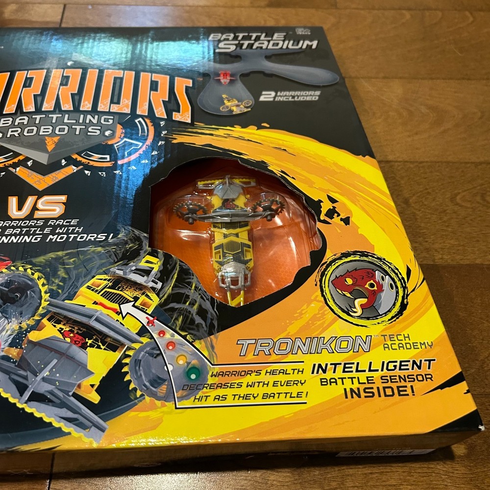 HEXBUG Warriors Battling Robots Battle Stadium with Caldera, and Tronikon