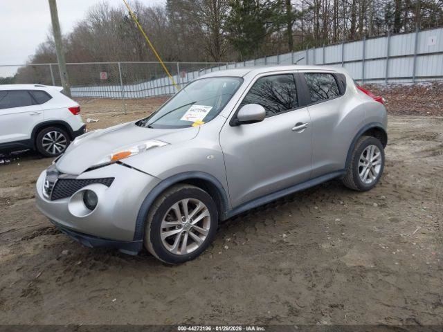 JUKE 2011 Glove Box 5021228
