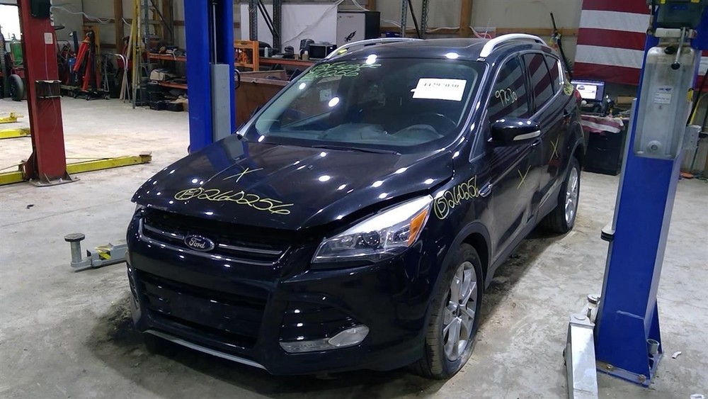 ESCAPE 2015 Glove Box 970209