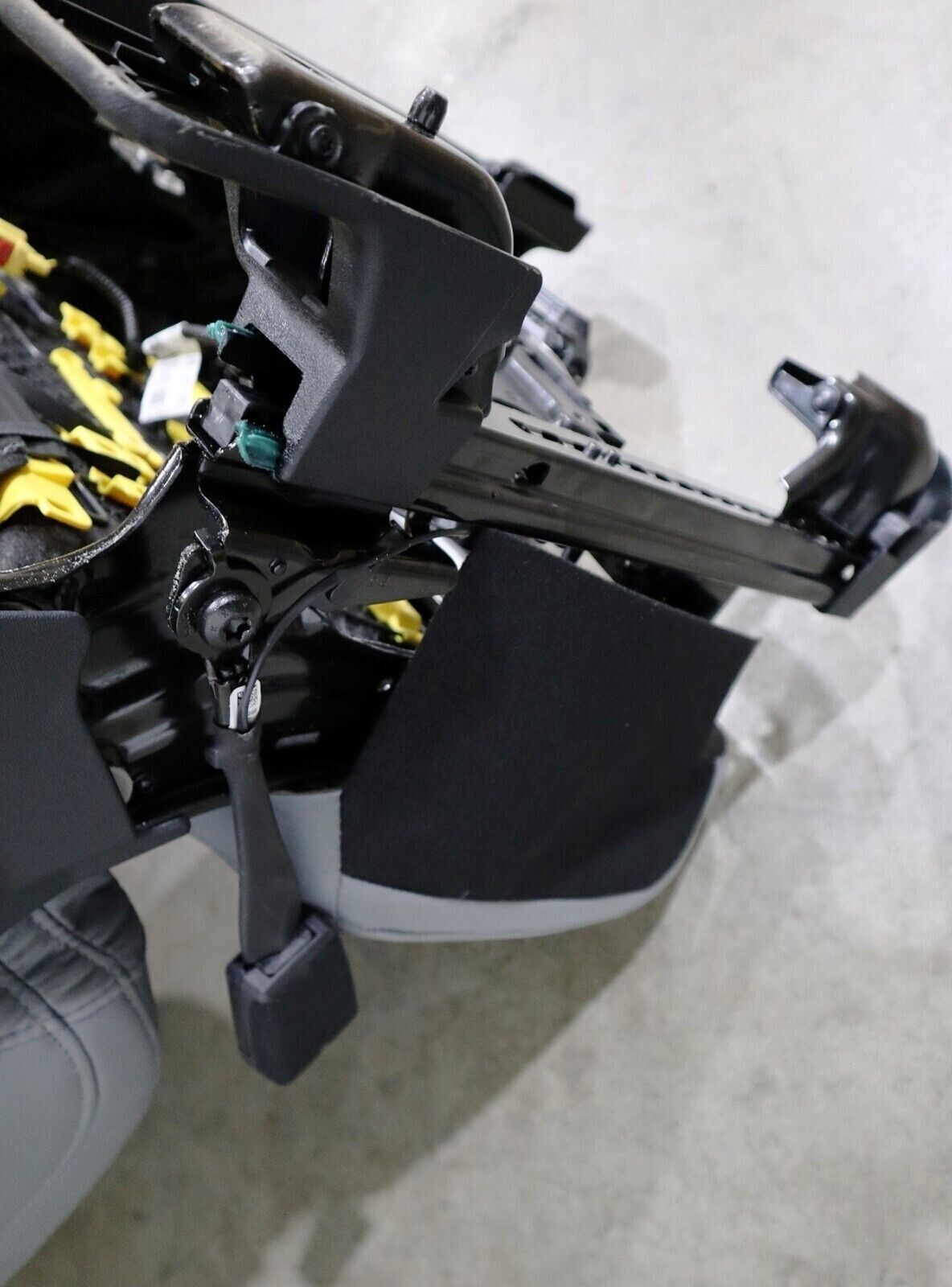 FORD F250 F350 SUPER DUTY FRONT VINYL GRAY BUCKET SEATS NEW GREY SET KIT OEM