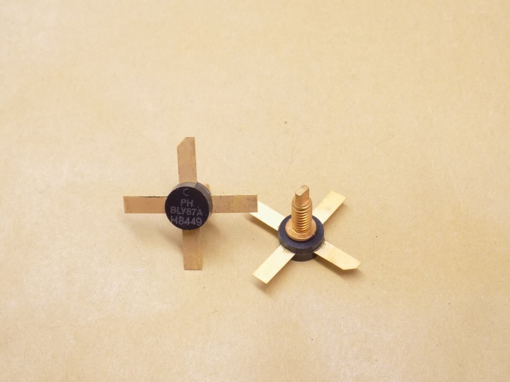 1x BLY87A PHILIPS TRANSISTOR NOS