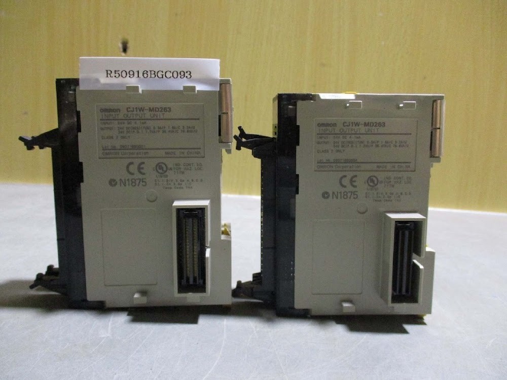 OMRON CJ1W-MD263 PLC Mixed I/O Module (2 Units) USED #2