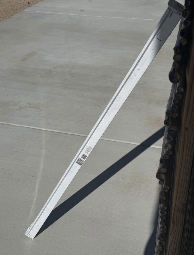 48” Electronic Single Stripe Light