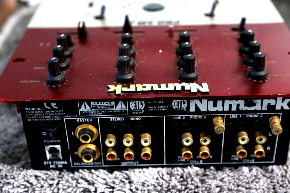 Numark PRO SM-2 professional scratch mixer.