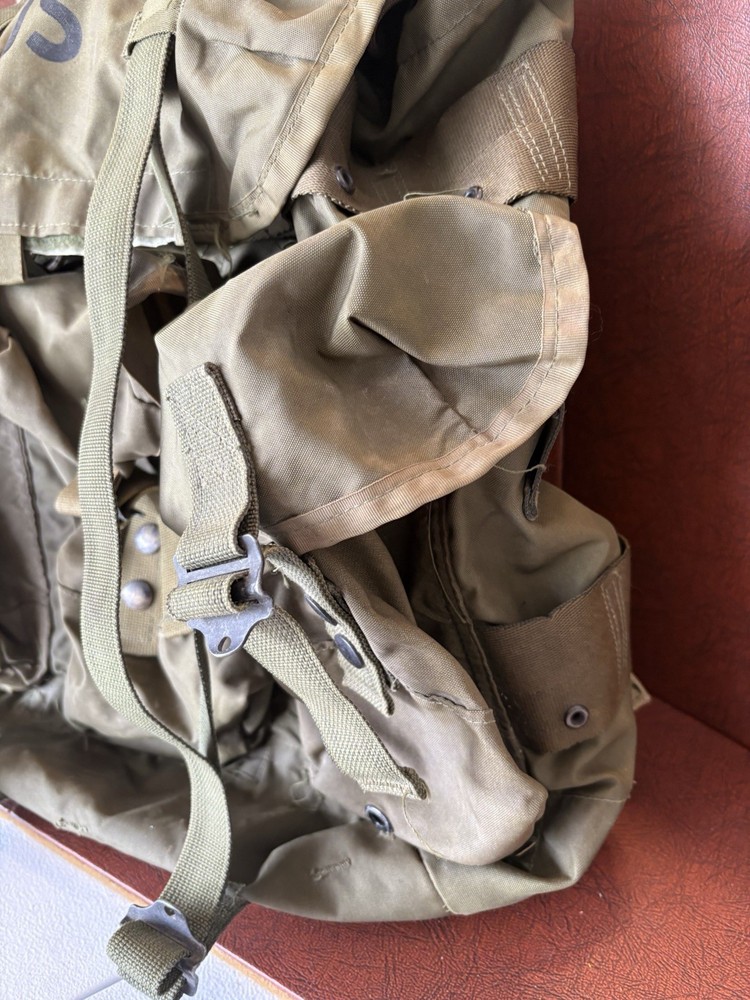 US Army Military Combat Field Pack Backpack With Frame Medium