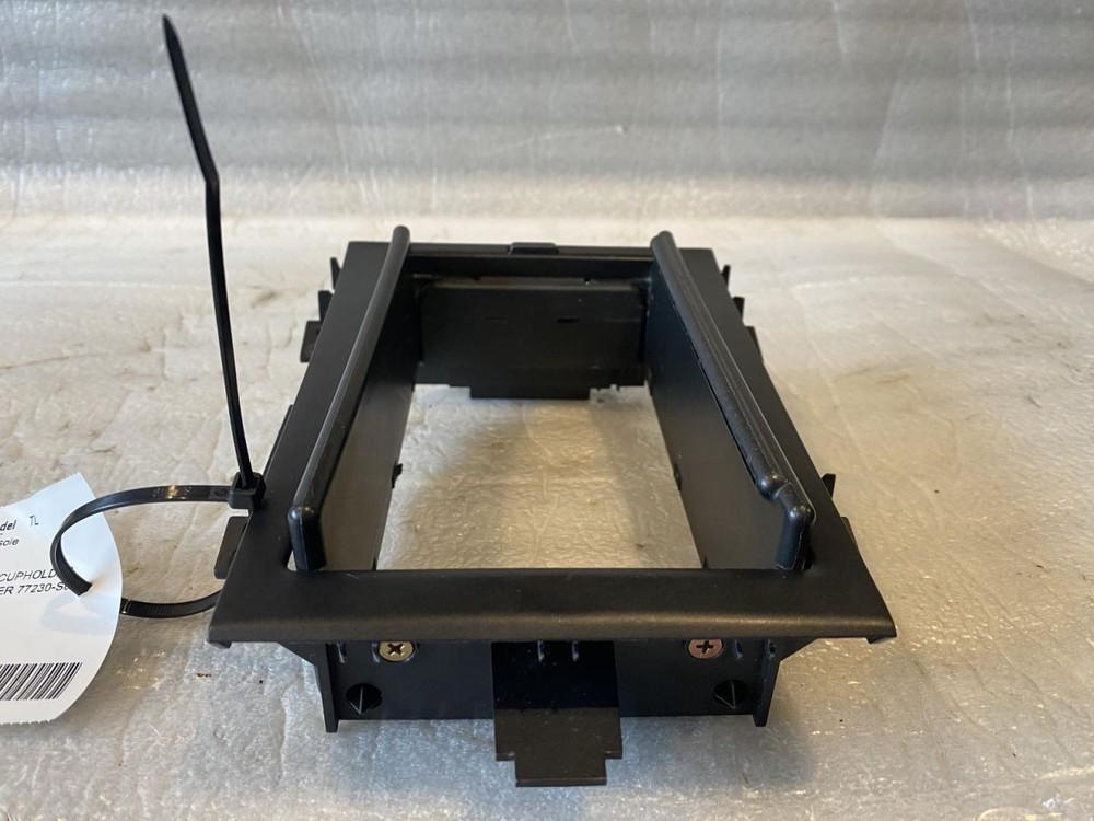 TL 2002 Console Rear 86253