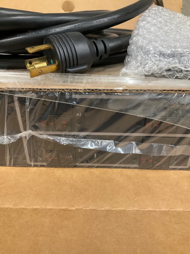 Server Technology CS-12HD2C454A3 Smart PDU