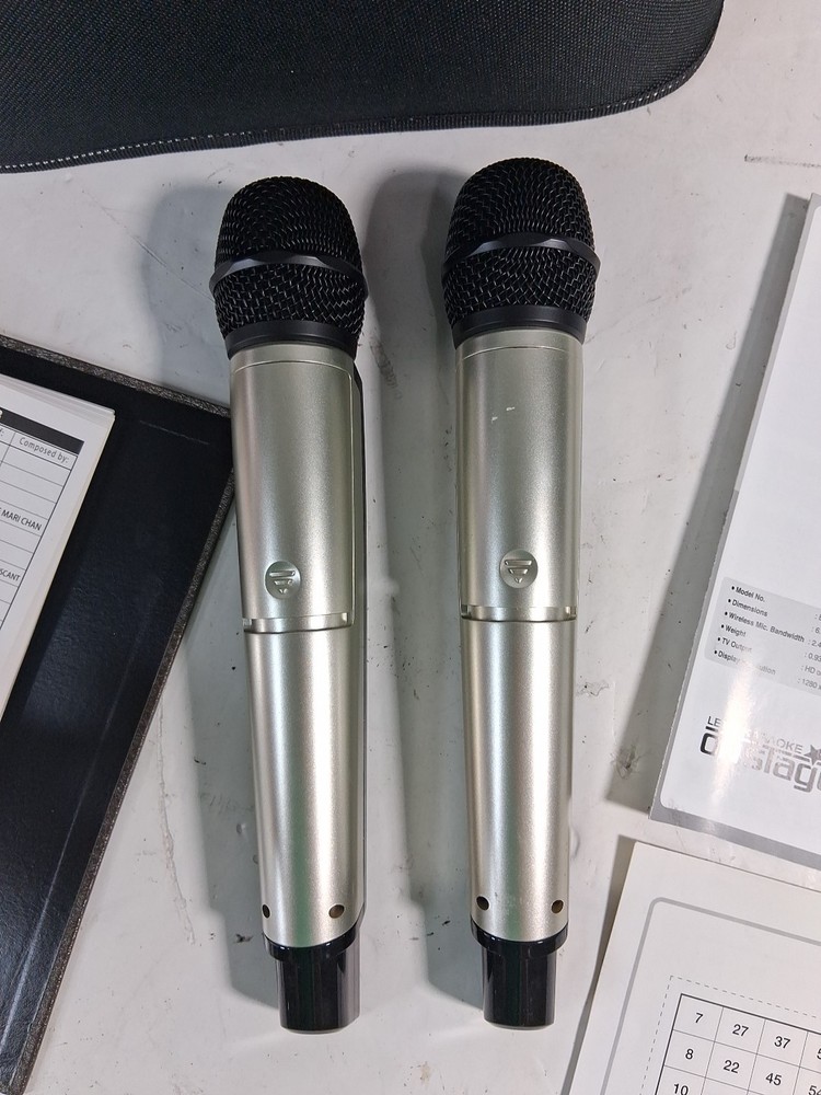 Magic Sing ET23KH Wireless Karaoke System With Case And Book TD31D