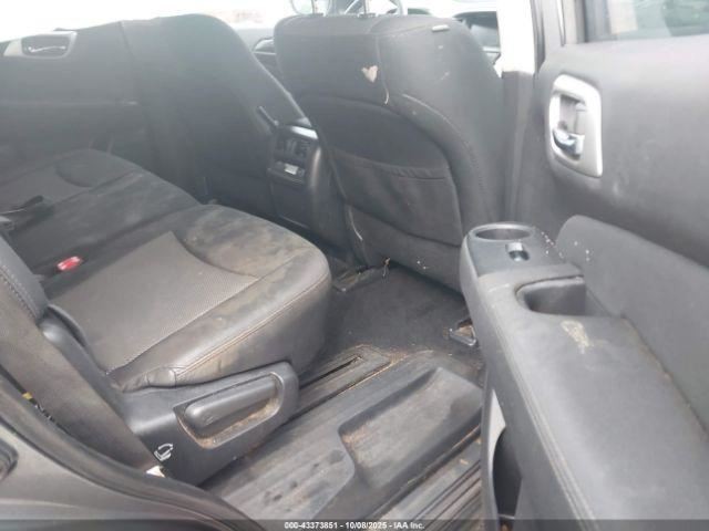 PATHFINDR 2017 Glove Box 4866126