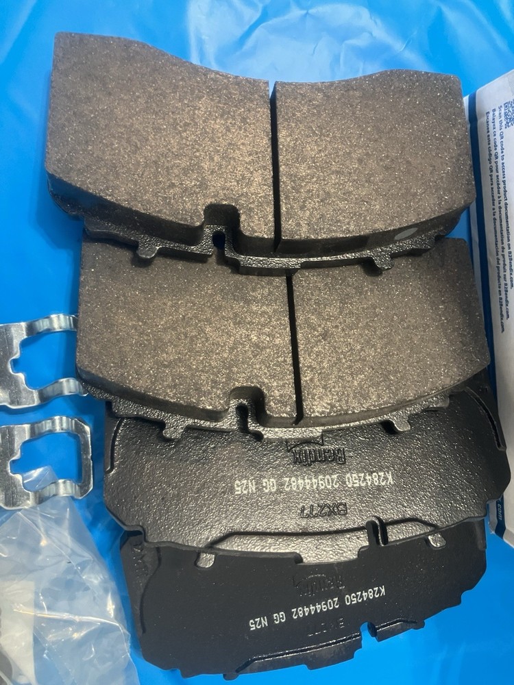 Bendix K297277 Disc Brake Pad Kit ADB22X