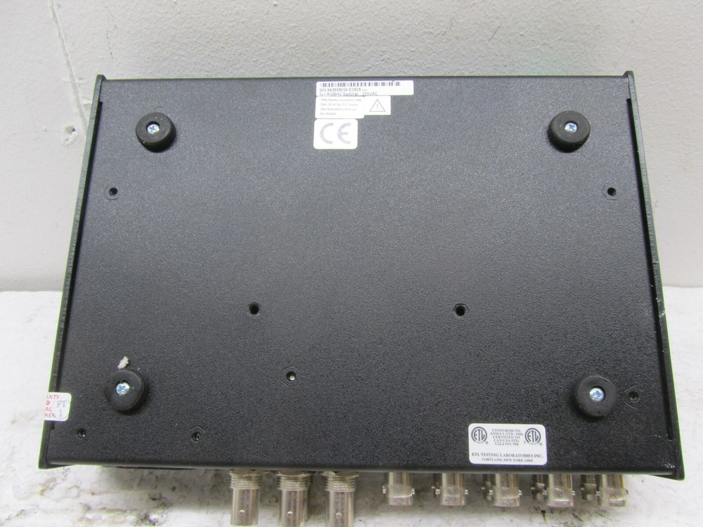 INLINE 3552R HIGH RESOLUTION RGBHV SWITCHER, USED