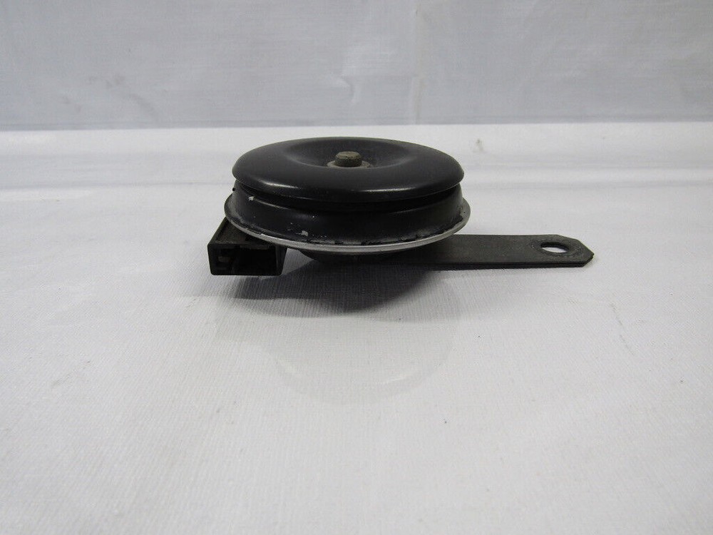 2000-2004 Subaru Legacy Outback Low Note Horn 86012AE000 OEM
