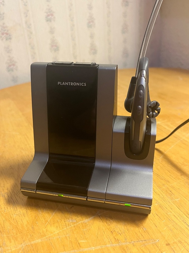 Plantronics Savi Office WO1 Earhook Wireless DECT PC & Phone Headset