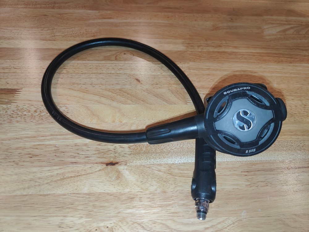Scubapro S555 Second Stage Regulator - Great Condition, Needs Servicing