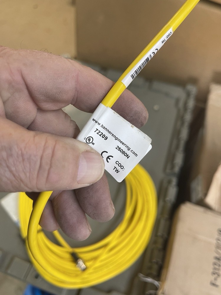 BANNER DEE2R-850D, COMMUNICATIONS CABLE ASSEMBLY, 72209,