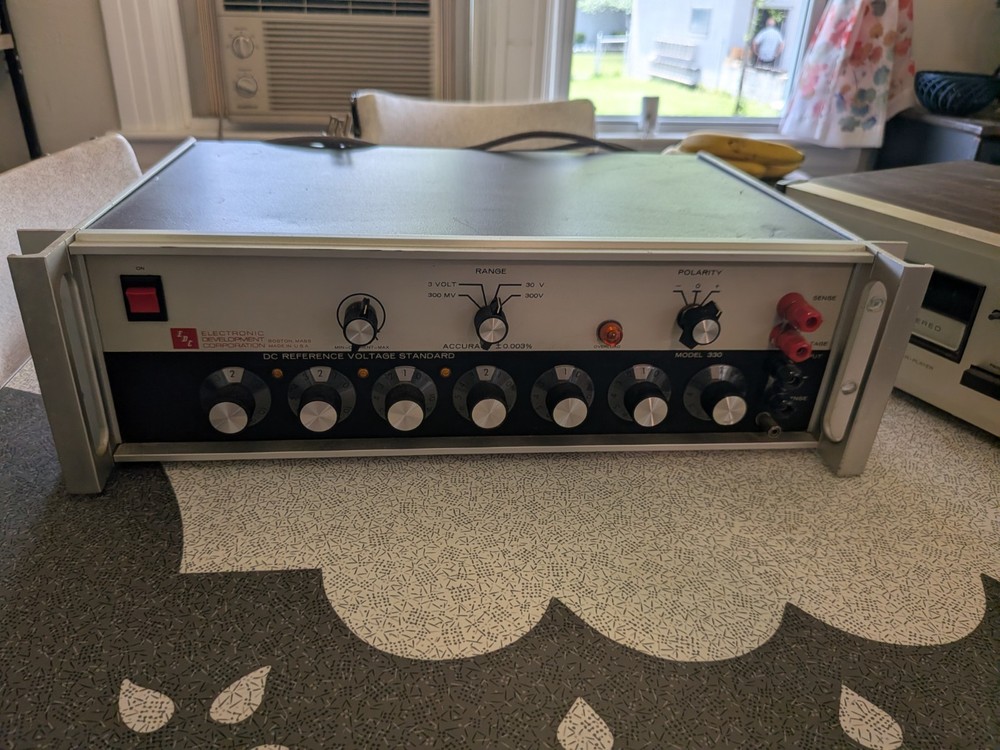 EDC DC Reference Voltage Standard Electronic Development Model 330