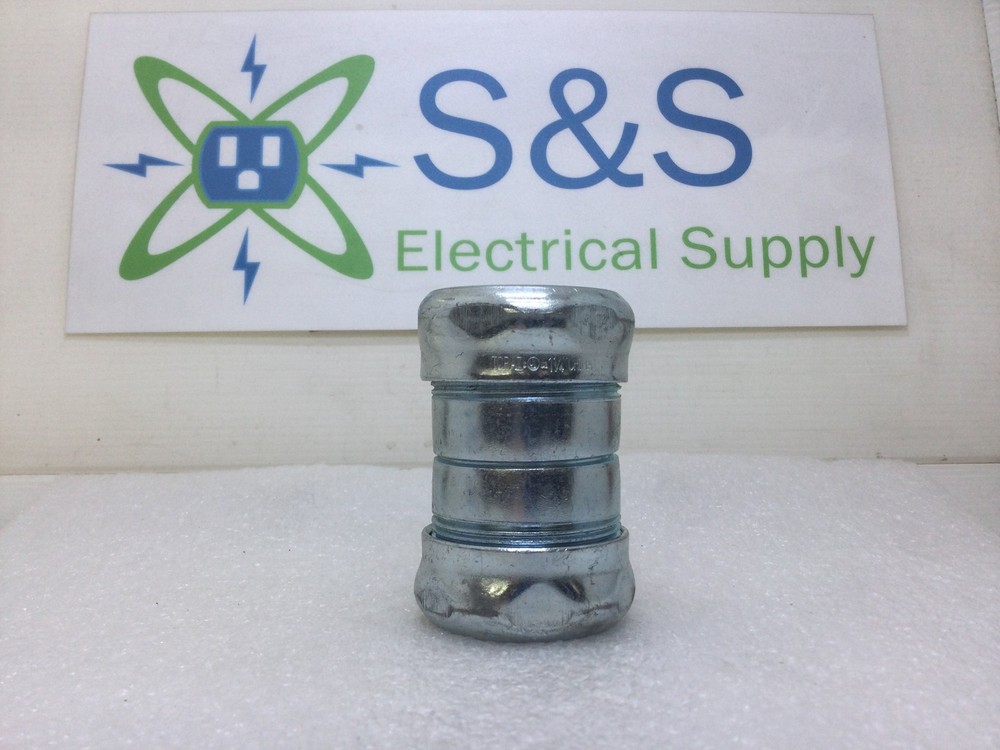 Topaz 1 1/4" EMT Conduit Compression Coupling