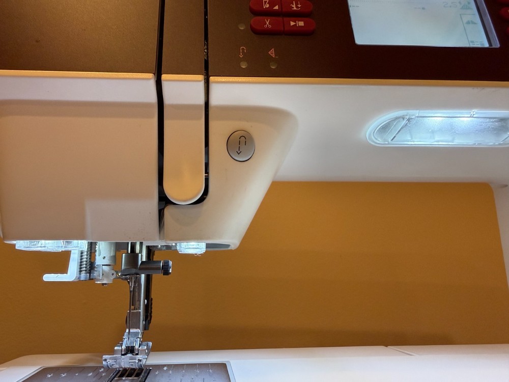 Pfaff Quilt Expression 4.2 Sewing Machine