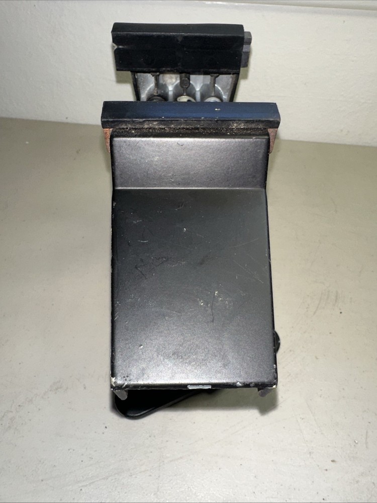 D-vise by DREMEL hobby vise