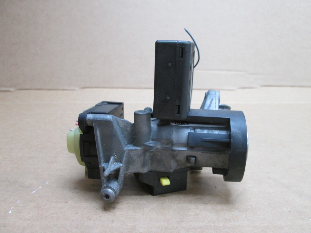 05 06 07 Jeep Commander Ignition Switch Module Receiver Node NO KEY 05026185