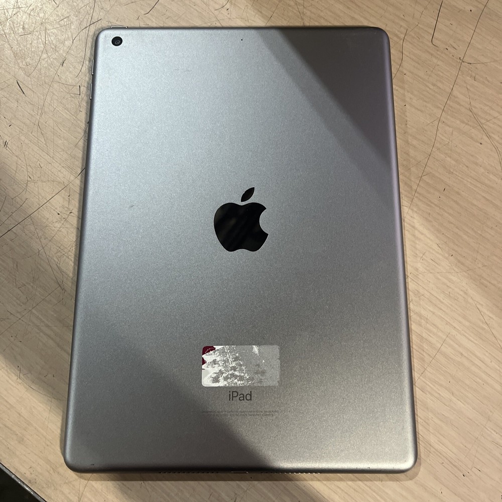 APPLE IPAD MP2F2LL/A 32GB *