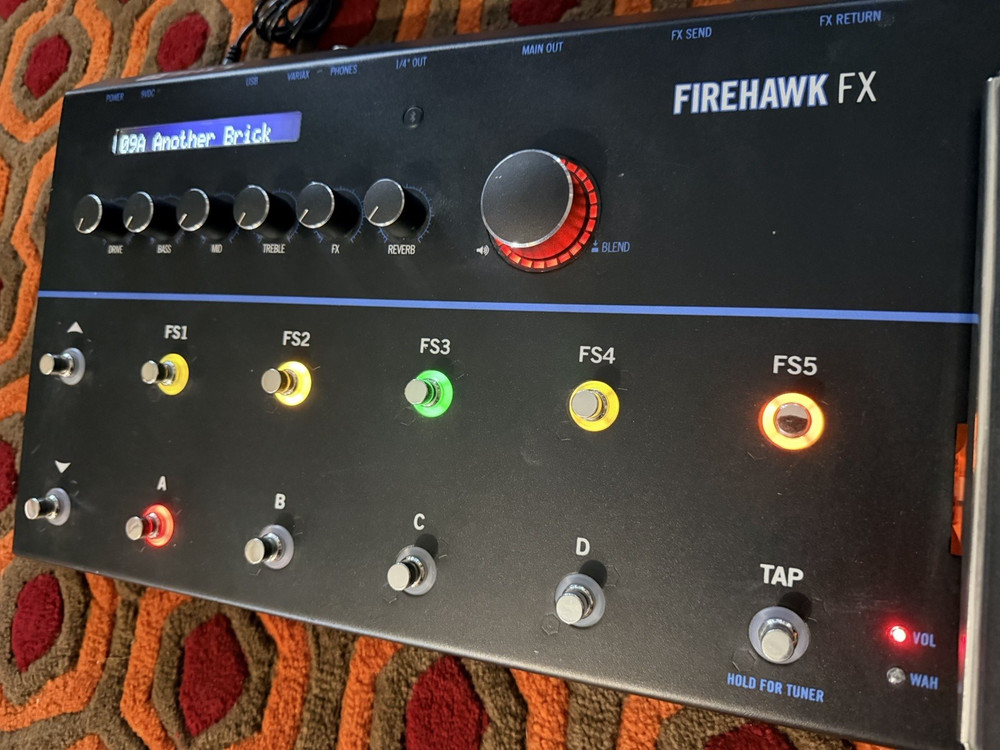 LINE 6 FIREHAWK FX MULTI EFFECTS GUITAR FLOOR PEDAL DIGITAL PROCESSOR TESTED