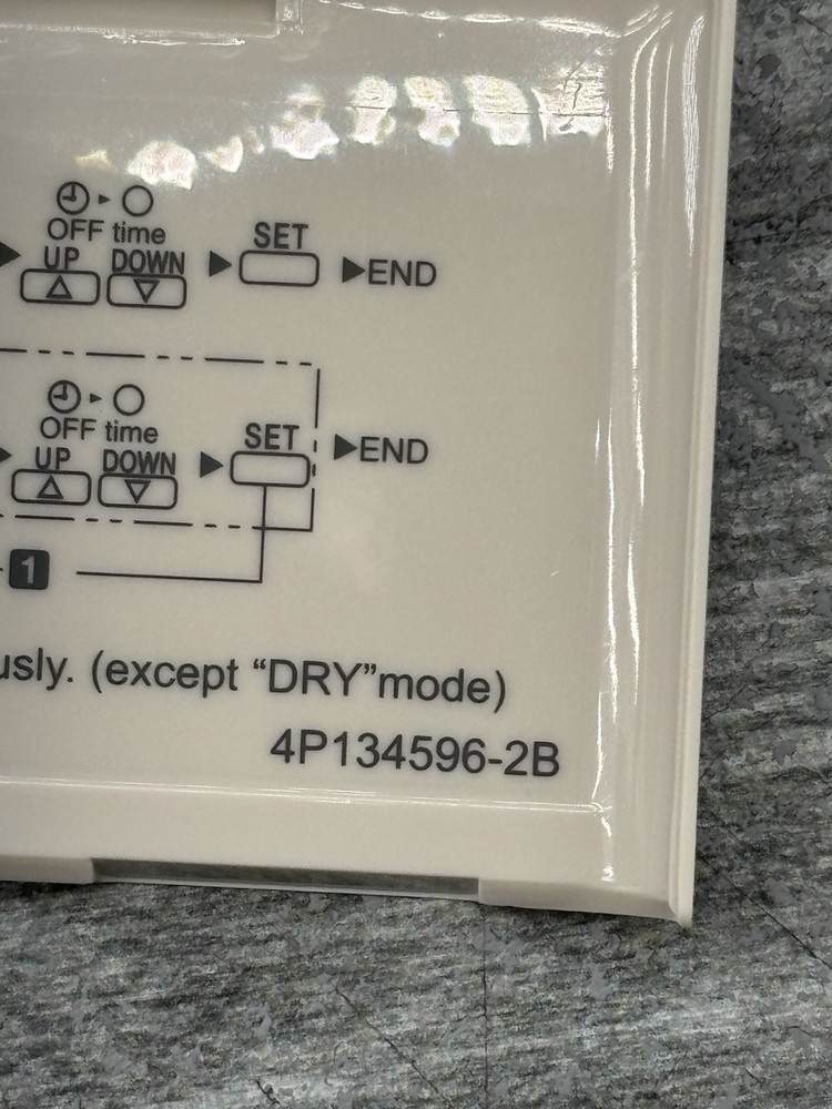 DAIKIN Remote Controller BRC944B2 w/Remote Controller Cable & Hardware Open Box