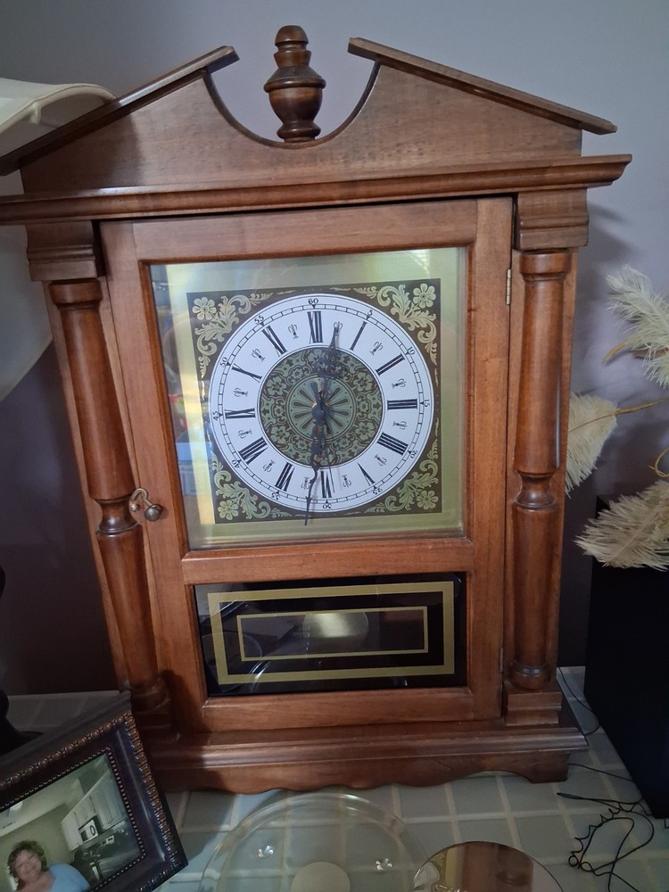 RARE TITANIC CLOCK H & G (Large) Perfect Condition