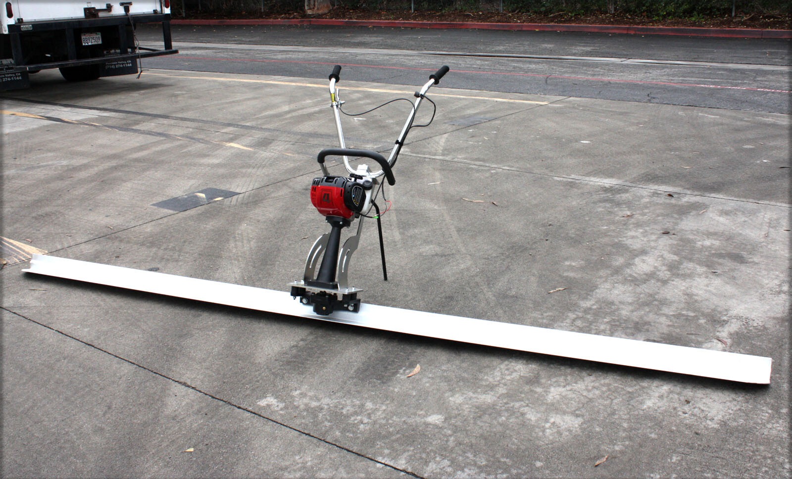 31cc 4 Stroke Gas Engine For Concrete Surface Finishing Screed Leveling Ruler