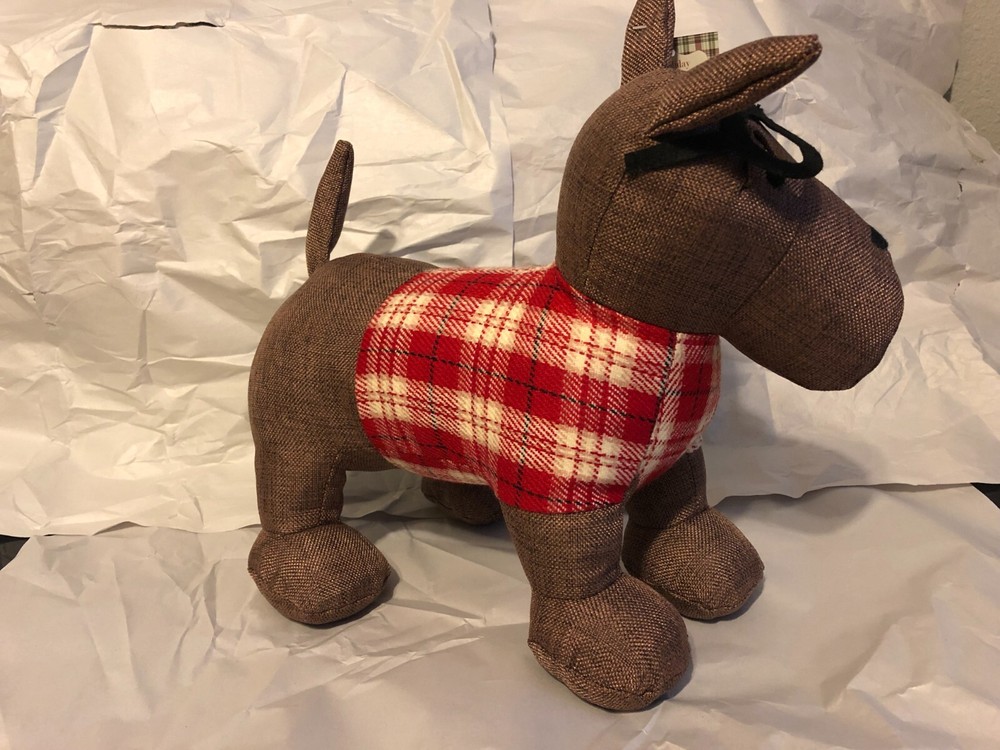 Brown Dog Decor