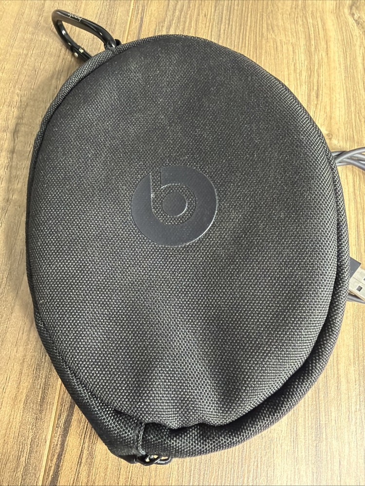 Beats Headphone Case ONLY With Power Cord