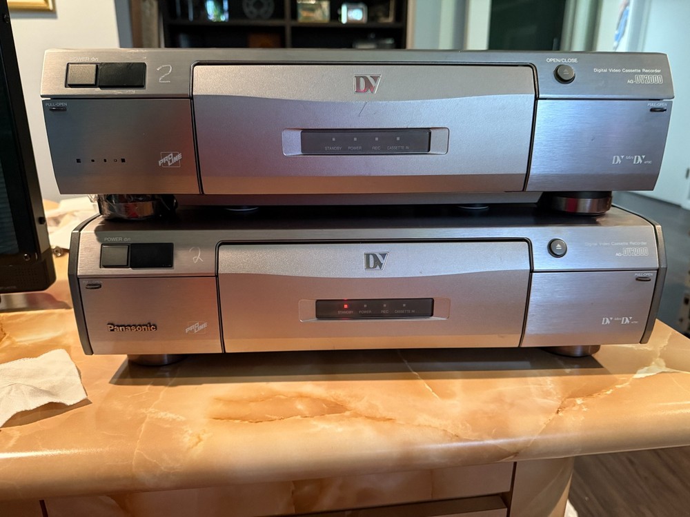 Panasonic AG-DV2000P DVMini DV Cassette Recorder Editor (2)