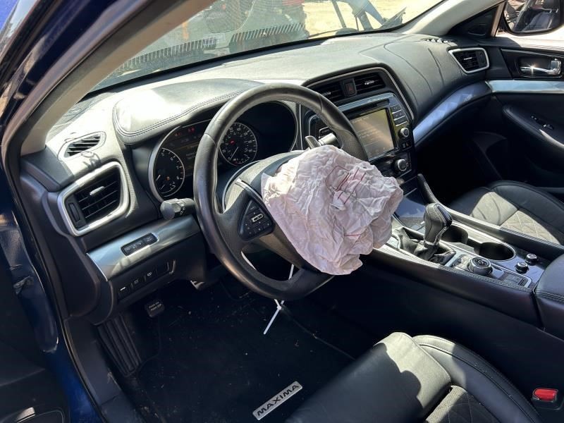 MAXIMA 2016 Fuse Box Cabin 104550318