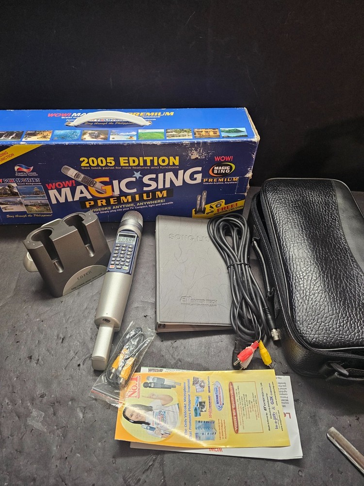 Magic Sing ll Enter Tech Karaoke Microphone LP000012 w/ Case, Book, Cords Backup